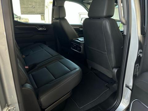 New Sterling Metallic 2026 GMC Sierra 1500 SLT 4WD - photo 17 - Stock #260736