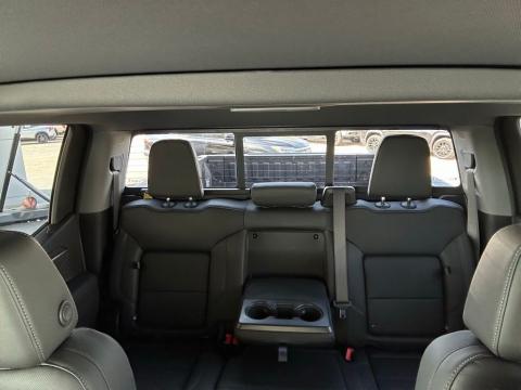 New Sterling Metallic 2026 GMC Sierra 1500 SLT 4WD - photo 25 - Stock #260736