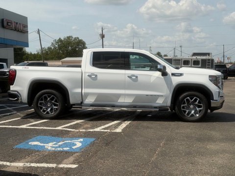 New Summit White 2026 GMC Sierra 1500 SLT 4WD - photo 4 - Stock #261223