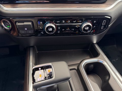 New Sterling Metallic 2026 GMC Sierra 1500 SLT 4WD - photo 25 - Stock #261231