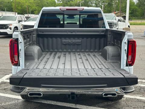 New Glacier White Tricoat 2026 GMC Sierra 1500 SLT 4WD - photo 6 - Stock #260783