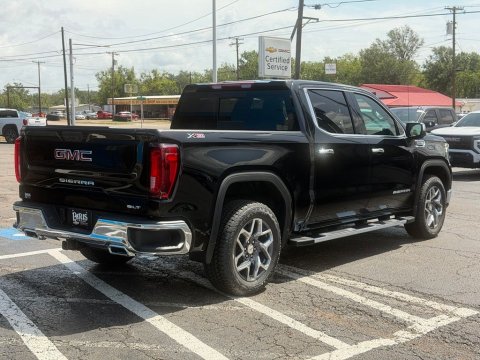 New Onyx Black 2026 GMC Sierra 1500 SLT 4WD - photo 7 - Stock #261130
