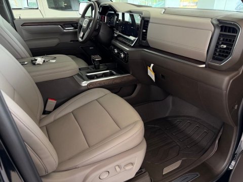 New Onyx Black 2026 GMC Sierra 1500 SLT 4WD - photo 15 - Stock #261129