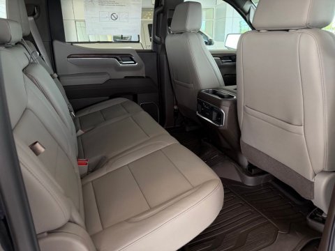 New Onyx Black 2026 GMC Sierra 1500 SLT 4WD - photo 17 - Stock #261129