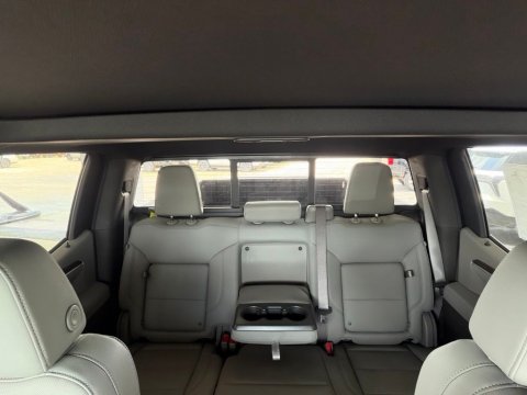 New Onyx Black 2026 GMC Sierra 1500 SLT 4WD - photo 25 - Stock #261129