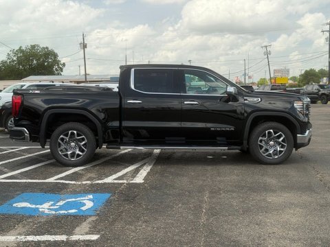 New Onyx Black 2026 GMC Sierra 1500 SLT 4WD - photo 4 - Stock #261129