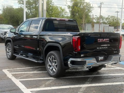 New Onyx Black 2026 GMC Sierra 1500 SLT 4WD - photo 8 - Stock #261129