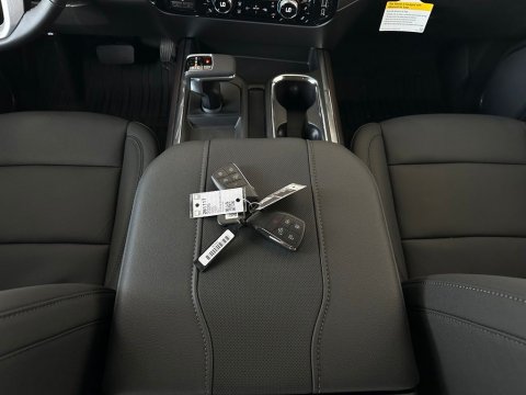 New Sterling Metallic 2026 GMC Sierra 1500 SLT 4WD - photo 19 - Stock #261117