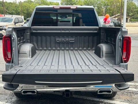 New Sterling Metallic 2026 GMC Sierra 1500 SLT 4WD - photo 8 - Stock #261117