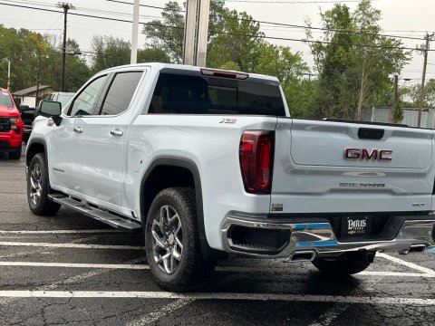 New Glacier White Tricoat 2026 GMC Sierra 1500 SLT 4WD - photo 8 - Stock #261116