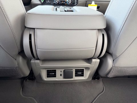 New Summit White 2026 GMC Sierra 1500 SLT 4WD - photo 22 - Stock #261421