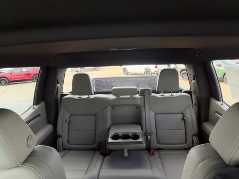 New Summit White 2026 GMC Sierra 1500 SLT 4WD - photo 26 - Stock #261421