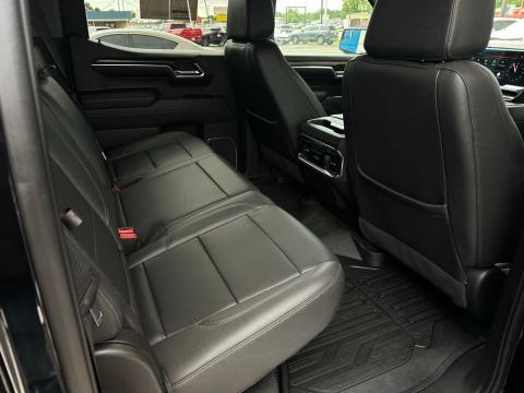 Pre-Owned Onyx Black 2023 GMC Sierra 1500 SLT 4WD - photo 17 - Stock #260628C