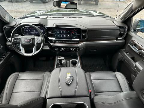 Pre-Owned Onyx Black 2023 GMC Sierra 1500 SLT 4WD - photo 19 - Stock #260628C