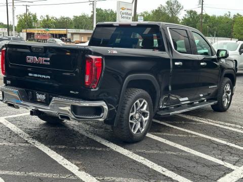 Pre-Owned Onyx Black 2023 GMC Sierra 1500 SLT 4WD - photo 6 - Stock #260628C