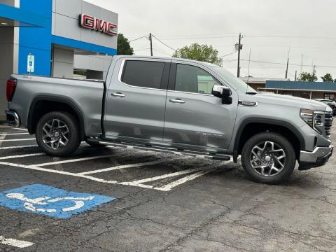 New Sterling Metallic 2026 GMC Sierra 1500 SLT 4WD - photo 4 - Stock #260863