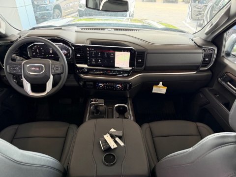 New Onyx Black 2026 GMC Sierra 1500 SLT 4WD - photo 19 - Stock #261119