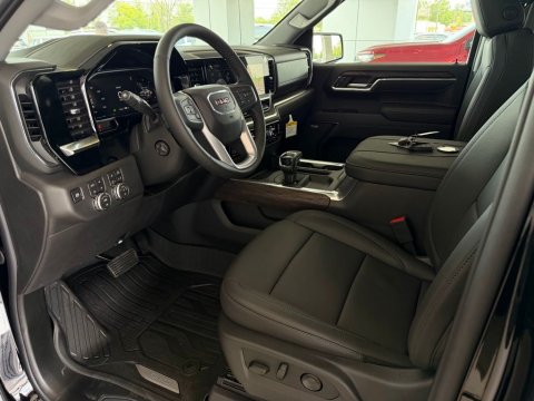 New Onyx Black 2026 GMC Sierra 1500 SLT 4WD - photo 9 - Stock #261119