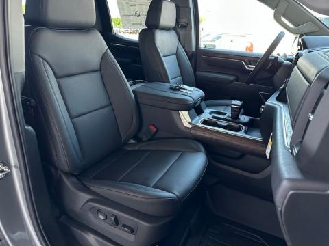 New Sterling Metallic 2026 GMC Sierra 1500 SLT 4WD - photo 15 - Stock #260912