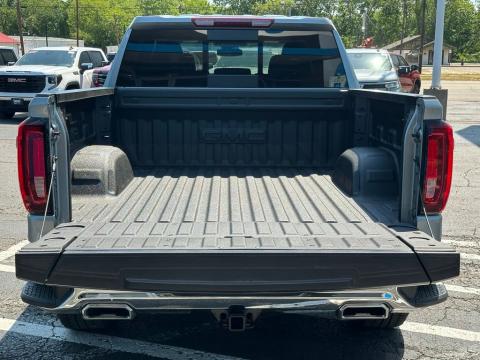 New Sterling Metallic 2026 GMC Sierra 1500 SLT 4WD - photo 5 - Stock #260912