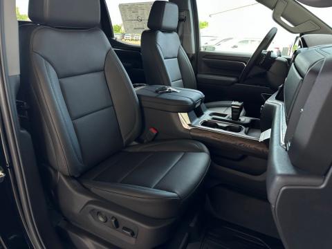 New Onyx Black 2026 GMC Sierra 1500 SLT 4WD - photo 16 - Stock #260869