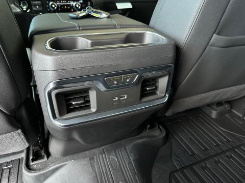 New Onyx Black 2026 GMC Sierra 1500 SLT 4WD - photo 21 - Stock #260869