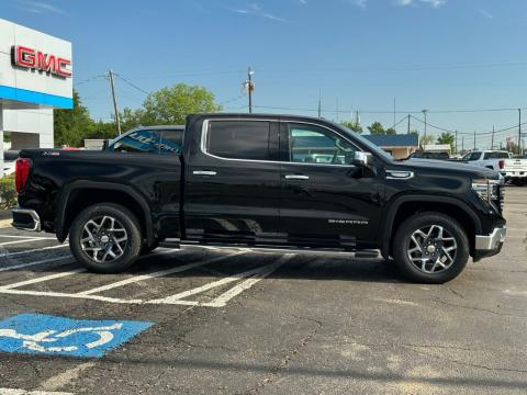New Onyx Black 2026 GMC Sierra 1500 SLT 4WD - photo 4 - Stock #260869