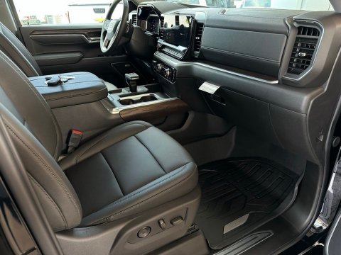 New Onyx Black 2026 GMC Sierra 1500 SLT 4WD - photo 15 - Stock #260869