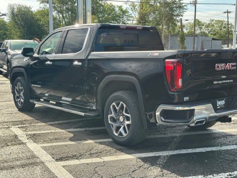 New Onyx Black 2026 GMC Sierra 1500 SLT 4WD - photo 8 - Stock #260869