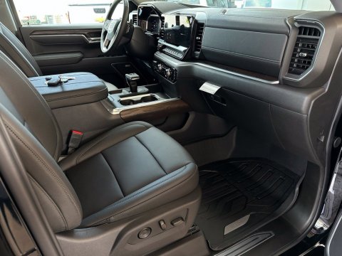 New Onyx Black 2026 GMC Sierra 1500 SLT 4WD - photo 16 - Stock #260869