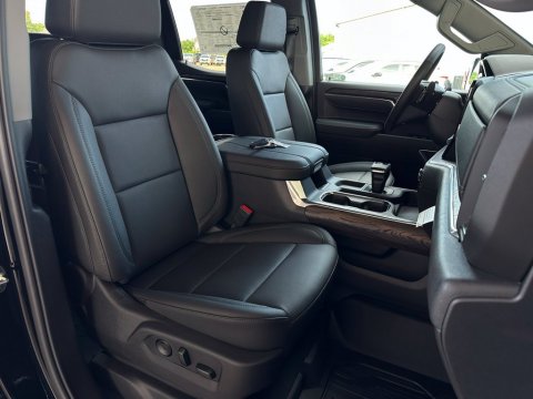 New Onyx Black 2026 GMC Sierra 1500 SLT 4WD - photo 17 - Stock #260869