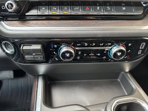 New Onyx Black 2026 GMC Sierra 1500 SLT 4WD - photo 25 - Stock #260869
