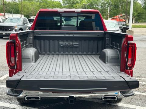 New Volcanic Red Tintcoat 2026 GMC Sierra 1500 SLT 4WD - photo 6 - Stock #260777
