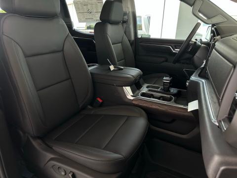 New Onyx Black 2026 GMC Sierra 1500 SLT 4WD - photo 16 - Stock #260843