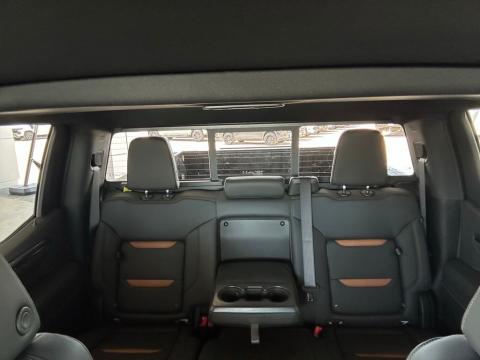 New Summit White 2026 GMC Sierra 1500 AT4 4WD - photo 25 - Stock #260786