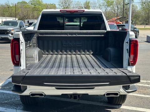 New Summit White 2026 GMC Sierra 1500 AT4 4WD - photo 6 - Stock #260786