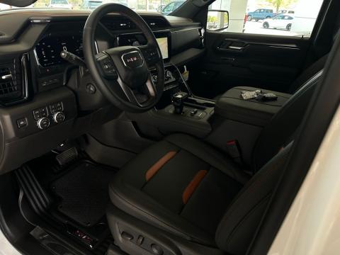 New Summit White 2026 GMC Sierra 1500 AT4 4WD - photo 9 - Stock #260786