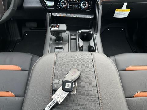 New Onyx Black 2026 GMC Sierra 1500 AT4 4WD - photo 20 - Stock #260767