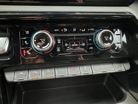 New Onyx Black 2026 GMC Sierra 1500 AT4 4WD - photo 24 - Stock #260767