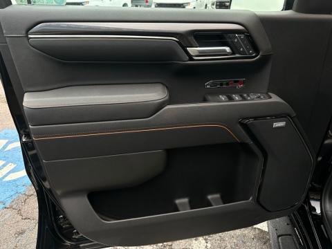New Onyx Black 2026 GMC Sierra 1500 AT4 4WD - photo 10 - Stock #260859