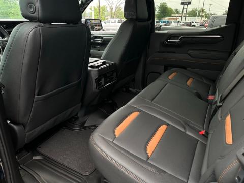 New Onyx Black 2026 GMC Sierra 1500 AT4 4WD - photo 14 - Stock #260859