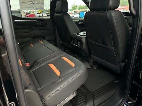 New Onyx Black 2026 GMC Sierra 1500 AT4 4WD - photo 17 - Stock #260859