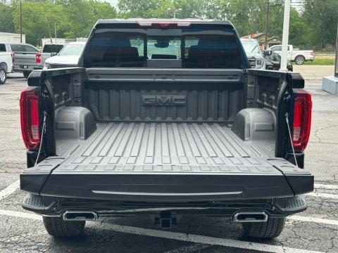 New Onyx Black 2026 GMC Sierra 1500 AT4 4WD - photo 6 - Stock #260859
