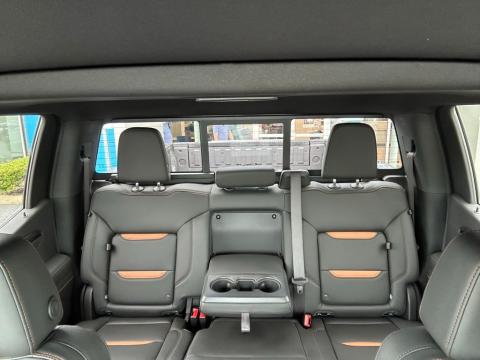 New Sterling Metallic 2026 GMC Sierra 1500 AT4 4WD - photo 25 - Stock #260852