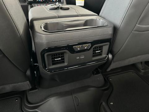New Sterling Metallic 2026 GMC Sierra 1500 AT4 4WD - photo 21 - Stock #260801