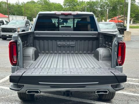 New Sterling Metallic 2026 GMC Sierra 1500 AT4 4WD - photo 6 - Stock #260801