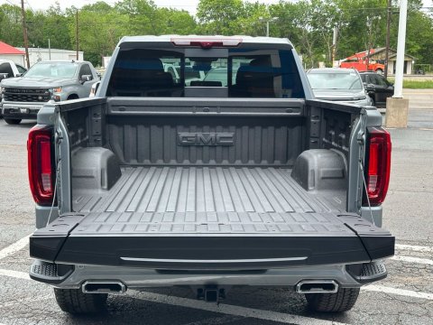 New Sterling Metallic 2026 GMC Sierra 1500 AT4 4WD - photo 7 - Stock #260801