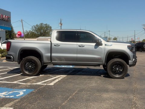 2026 GMC Sierra 1500 AT4 - Photo 4