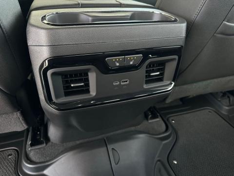 New Summit White 2026 GMC Sierra 1500 AT4 4WD - photo 20 - Stock #260882