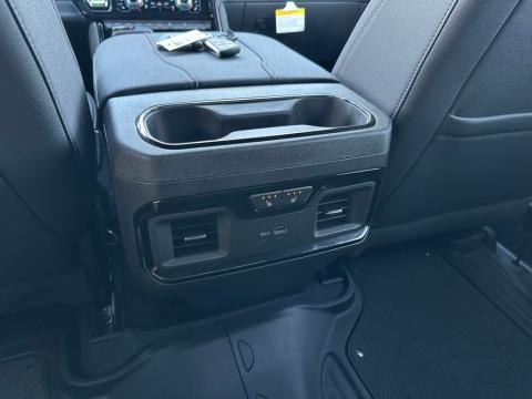 New Summit White 2026 GMC Sierra 1500 AT4 4WD - photo 25 - Stock #260914